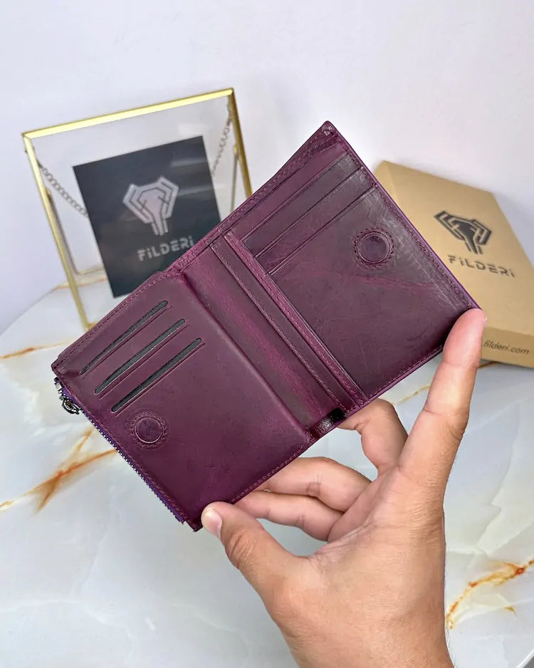 Wallet made of genuine leather with magnetic closure, color: purple, model 2044